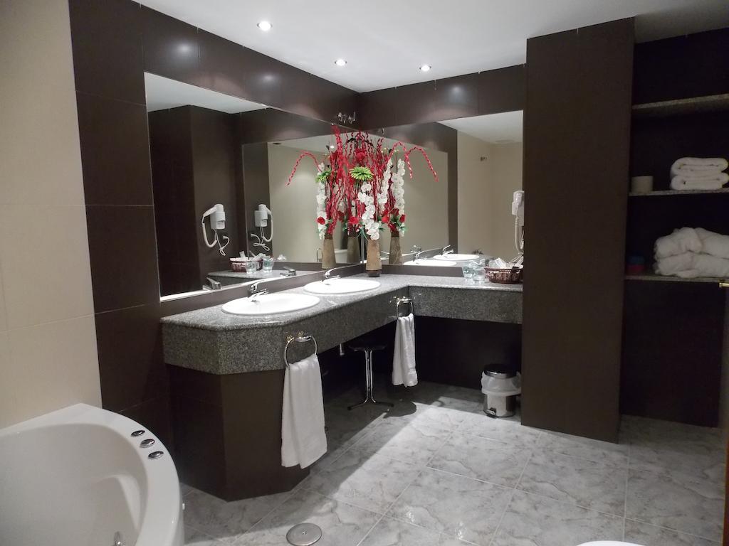 Hotel San Cristobal Coria Værelse billede