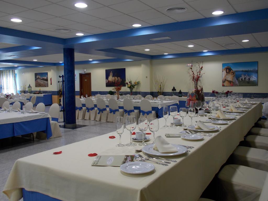 Hotel San Cristobal Coria Eksteriør billede